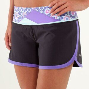 Lululemon Groovy Run Short Black/Quilt Summer/Power Purple Size 10